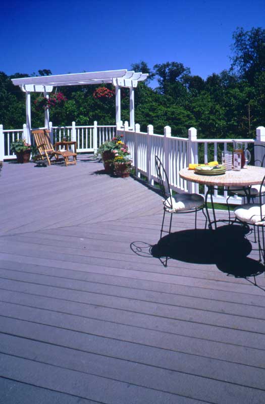 Trex Opens New Plant BuildingGreen