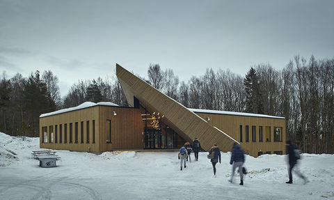 The Drøbak Montessori School in Norway, designed by Snøhetta to meet the requirements of the Powerhouse standard.